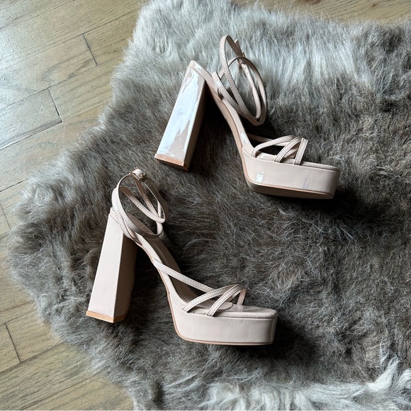 RAID Shoes - RAID Fia Platform Patent Heels - Size 10 - Blush - Never worn!